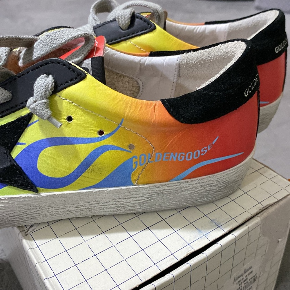 Golden Goose - Picture 7 of 8